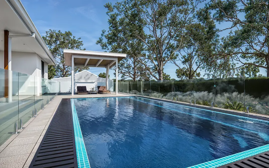 TUMBI UMBI - Pool and Awning